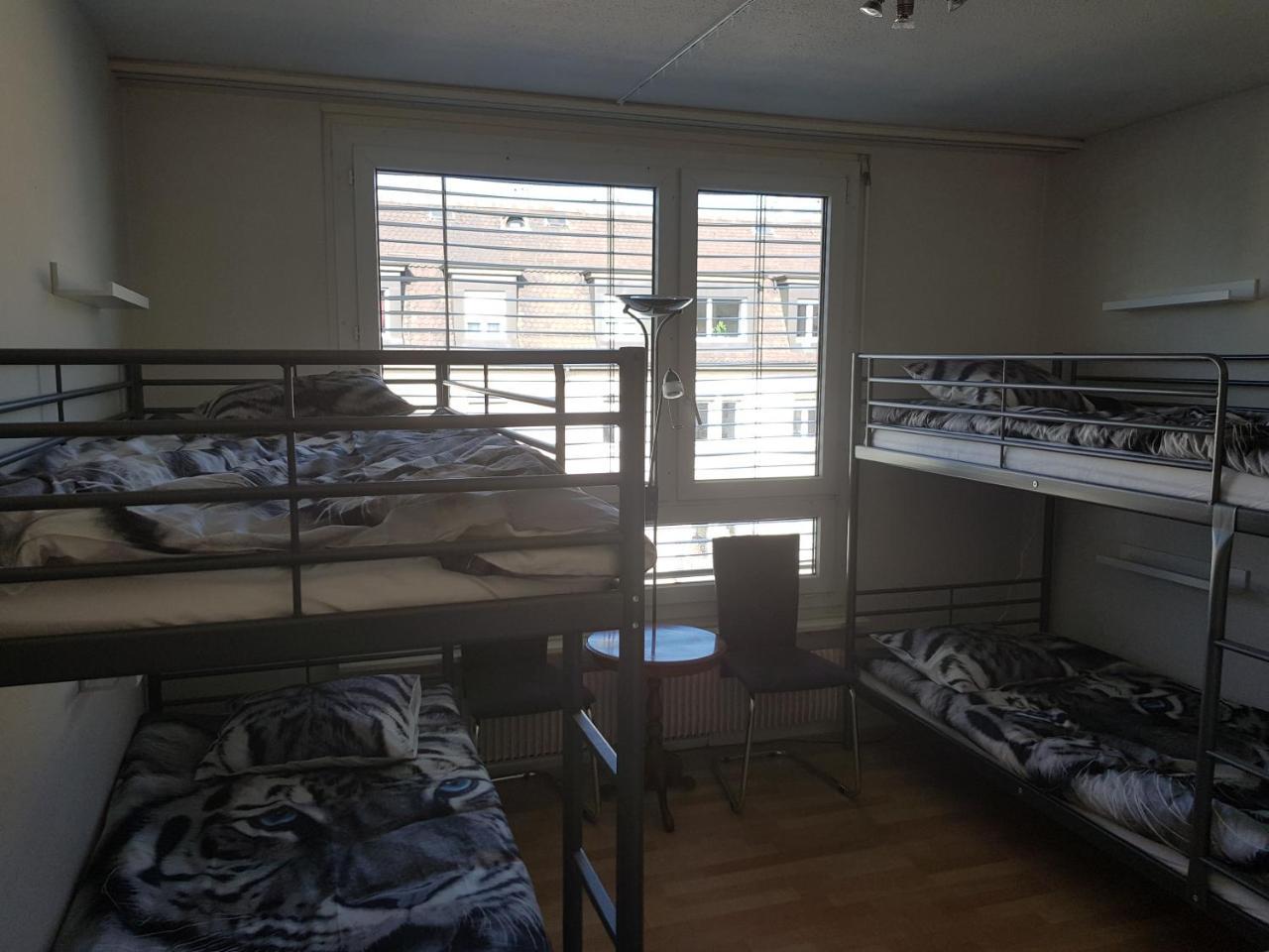 Budget Youth Hostel Oberengstringen ภายนอก รูปภาพ