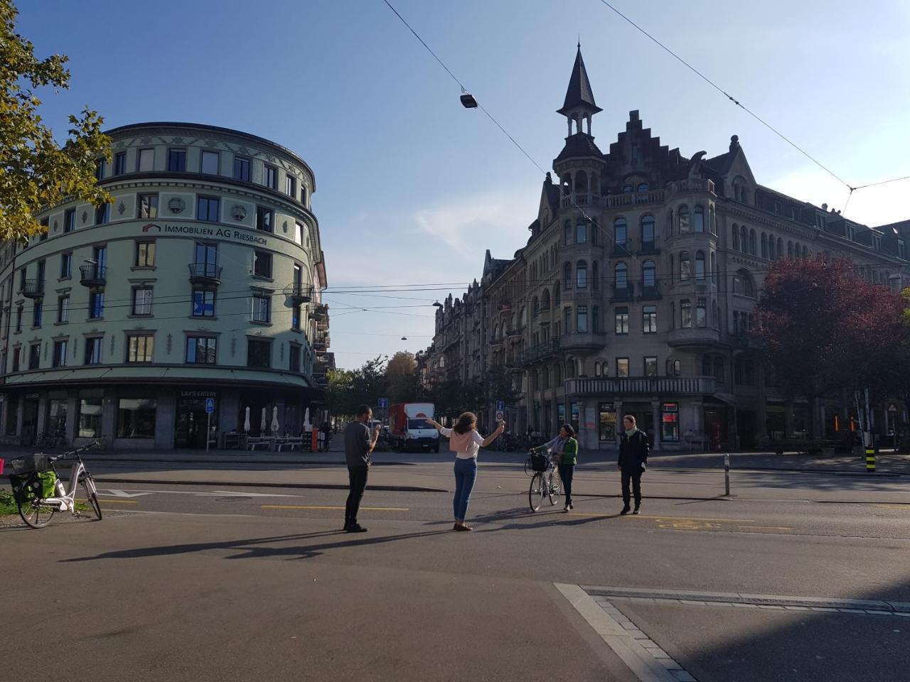 Budget Youth Hostel Oberengstringen ภายนอก รูปภาพ